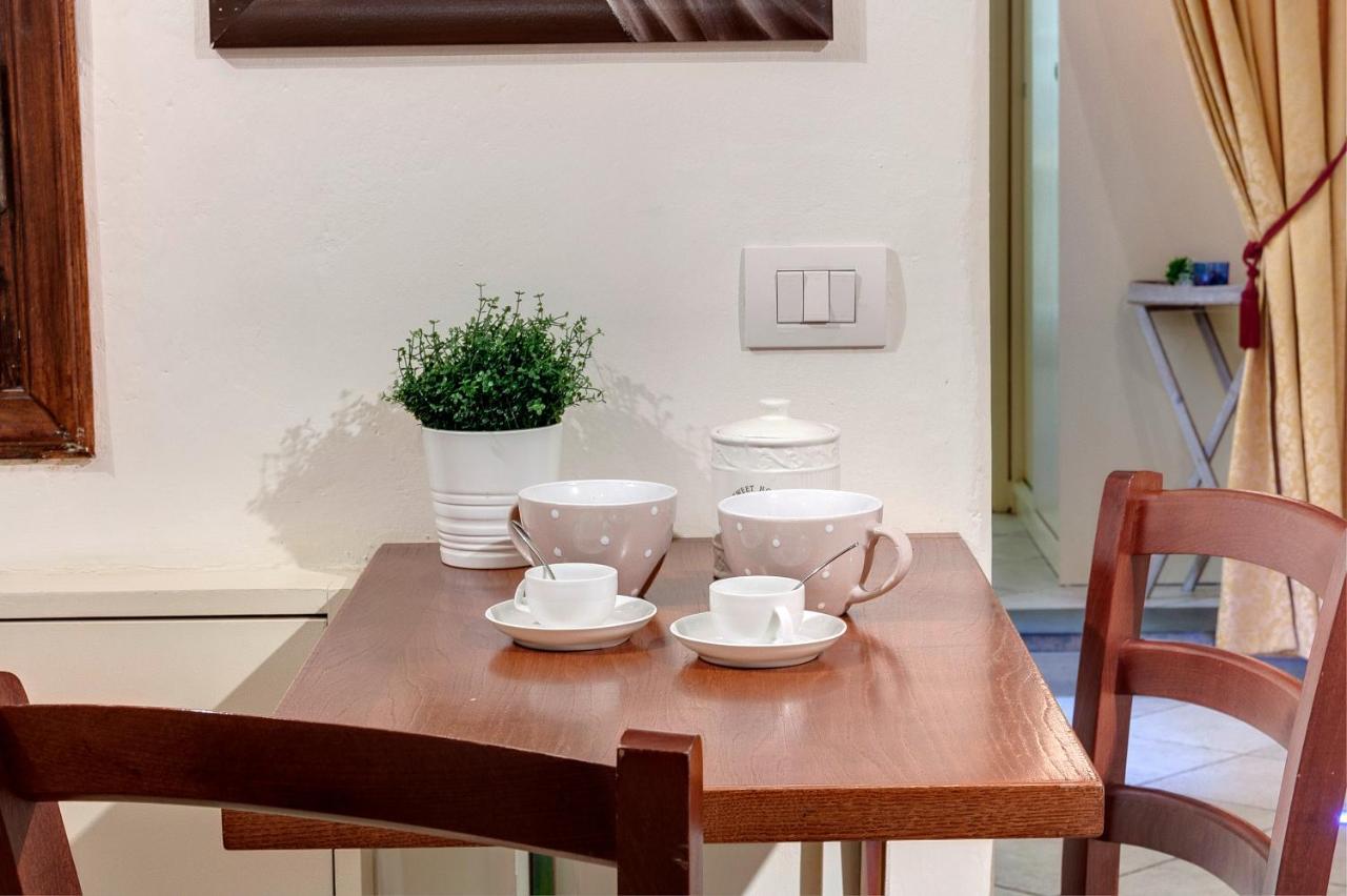 Brigitte Apartment By Mamo Florence Luaran gambar