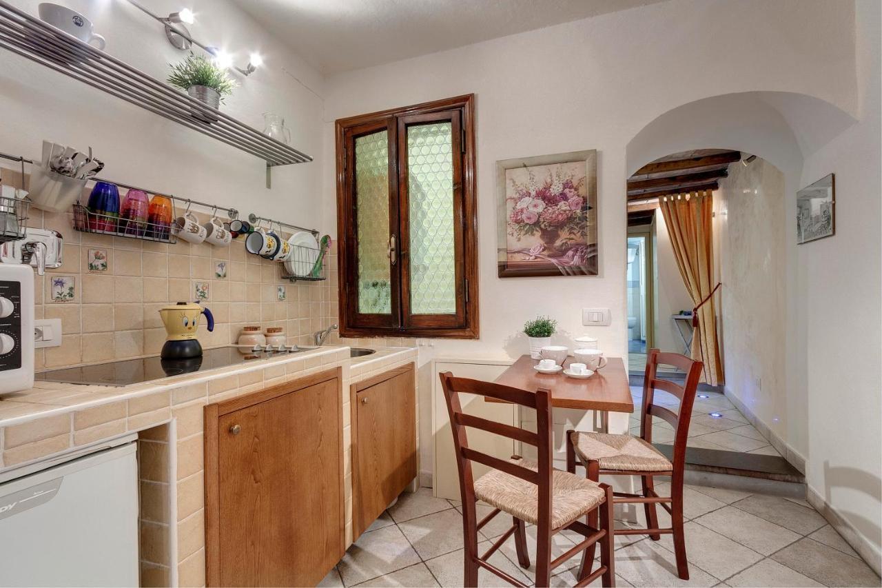 Brigitte Apartment By Mamo Florence Luaran gambar